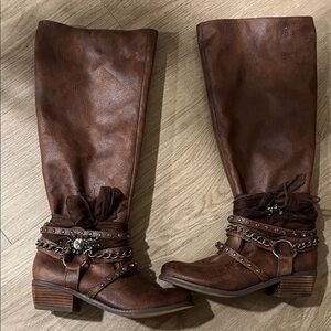 Brown Knee-High Women's Boots